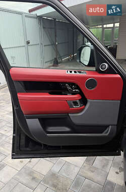Позашляховик / Кросовер Land Rover Range Rover 2019 в  фото 18 Позашляховик / Кросовер Land Rover Range Rover 2019 в
