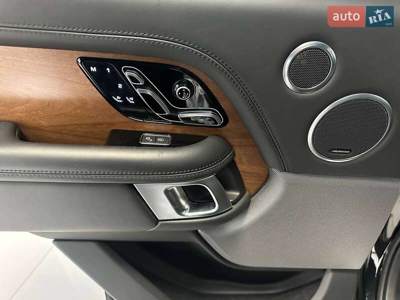 Внедорожник / Кроссовер Land Rover Range Rover 2018 в Киеве фото 18 Внедорожник / Кроссовер Land Rover Range Rover 2018 в Киеве