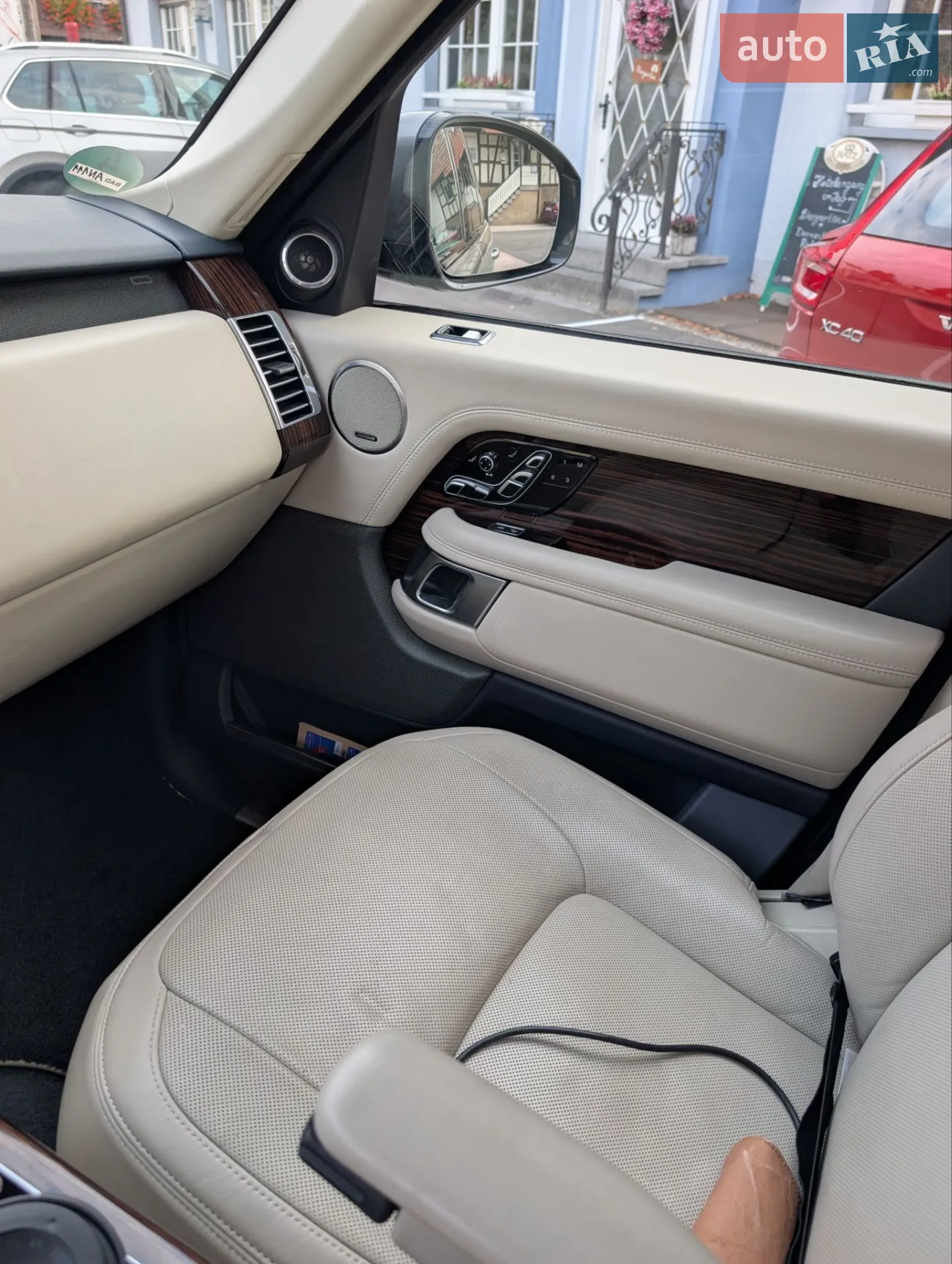 2018 Land Rover Range Rover - мініатюра 23