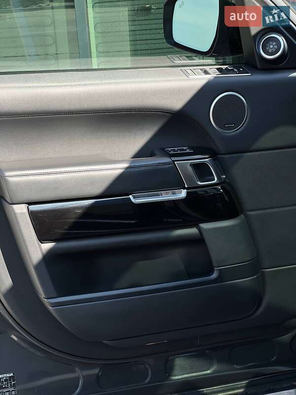 Позашляховик / Кросовер Land Rover Range Rover 2016 в Києві фото 22 Позашляховик / Кросовер Land Rover Range Rover 2016 в Києві