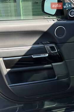 Позашляховик / Кросовер Land Rover Range Rover 2016 в  фото 22 Позашляховик / Кросовер Land Rover Range Rover 2016 в