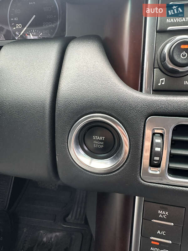 Позашляховик / Кросовер Land Rover Range Rover 2012 в Києві