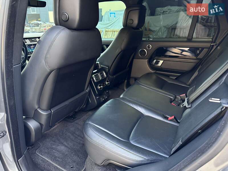 Внедорожник / Кроссовер Land Rover Range Rover 2018 в Киеве фото 35 Внедорожник / Кроссовер Land Rover Range Rover 2018 в Киеве