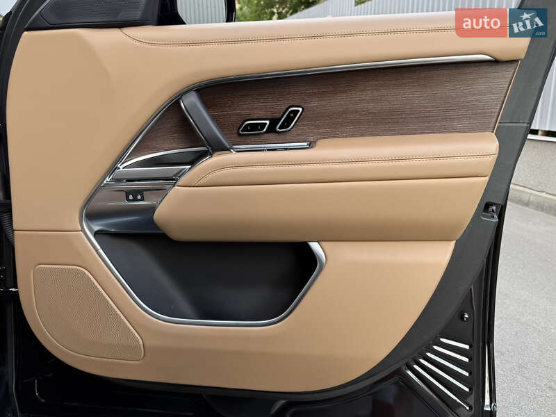 Внедорожник / Кроссовер Land Rover Range Rover 2022 в Киеве фото 57 Внедорожник / Кроссовер Land Rover Range Rover 2022 в Киеве