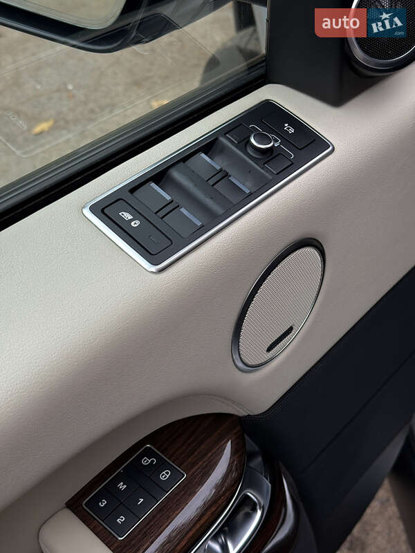 Внедорожник / Кроссовер Land Rover Range Rover 2016 в Одессе фото 14 Внедорожник / Кроссовер Land Rover Range Rover 2016 в Одессе