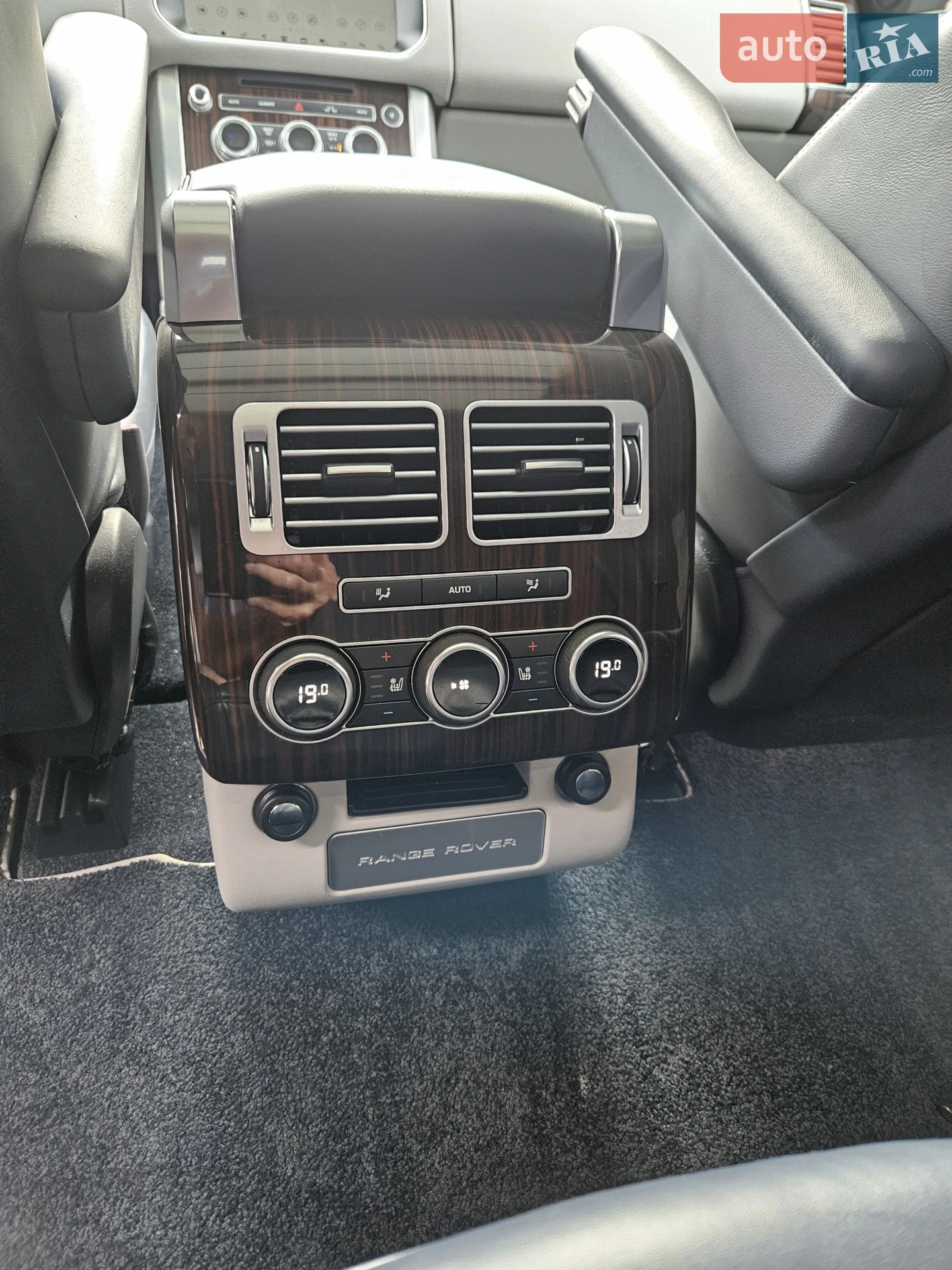 2017 Land Rover Range Rover - мініатюра 23