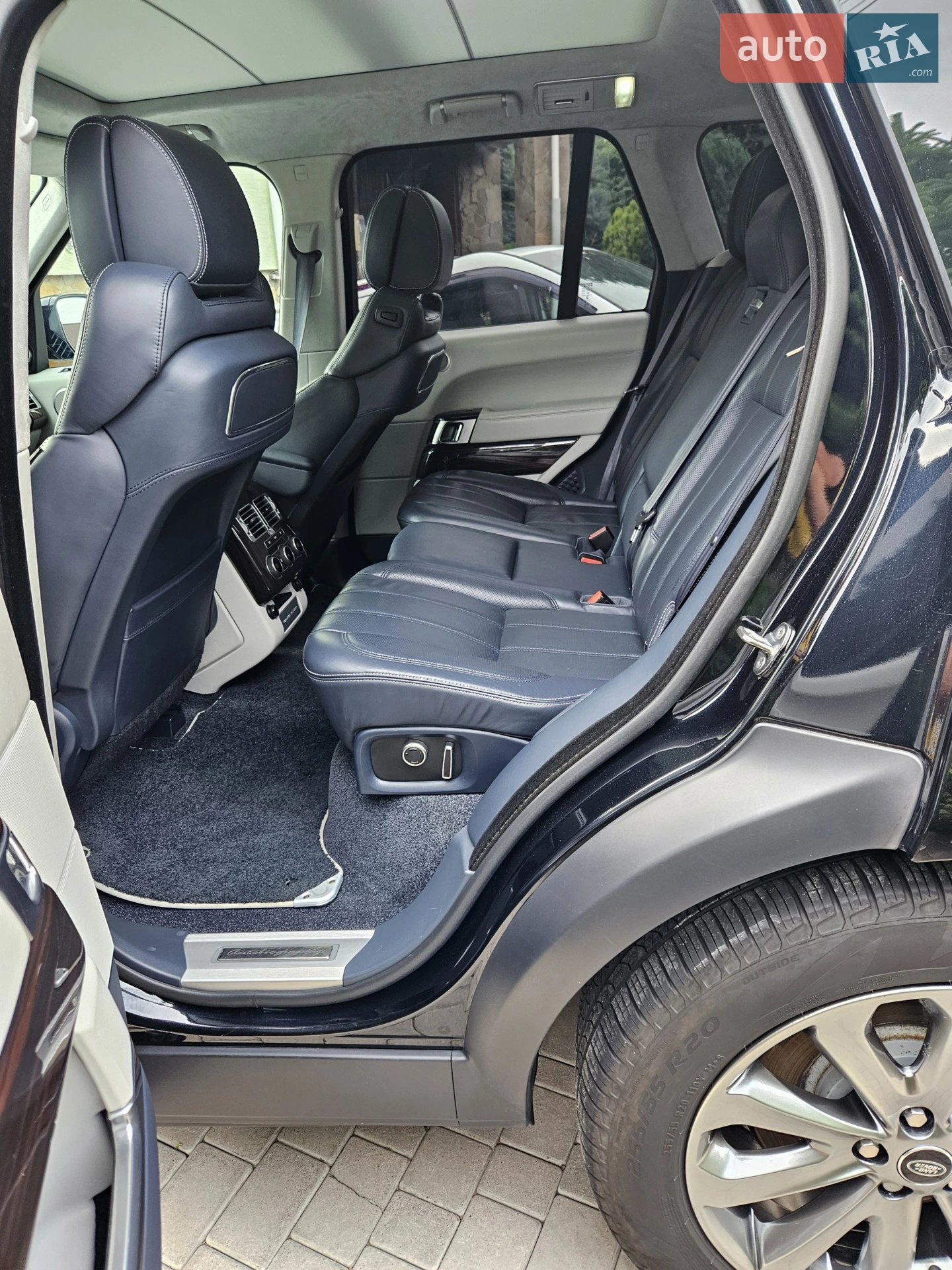 2017 Land Rover Range Rover - мініатюра 25