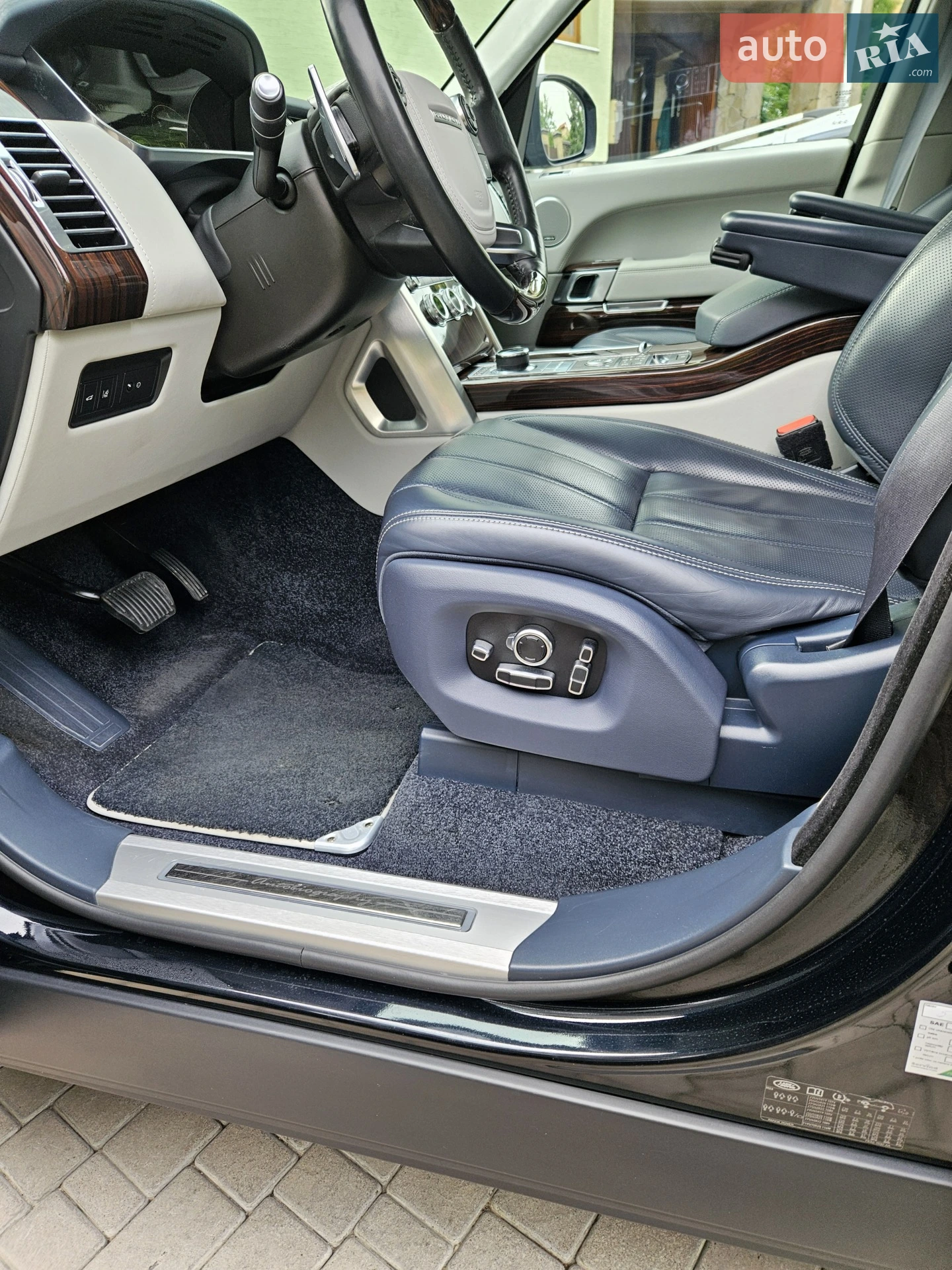 2017 Land Rover Range Rover - мініатюра 26