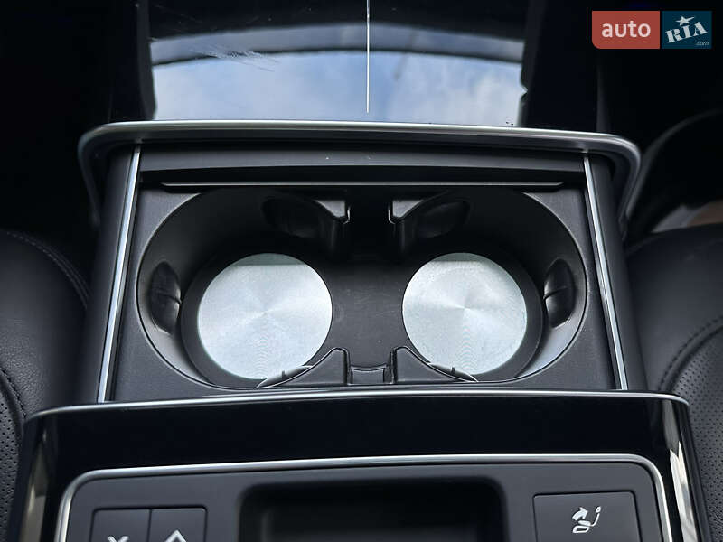 Внедорожник / Кроссовер Land Rover Range Rover 2018 в Киеве