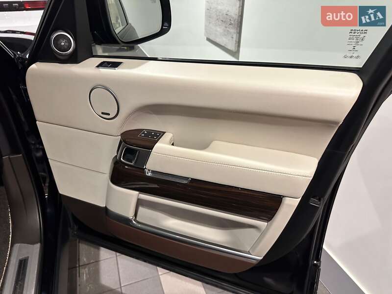 Позашляховик / Кросовер Land Rover Range Rover 2016 в Києві фото 11 Позашляховик / Кросовер Land Rover Range Rover 2016 в Києві