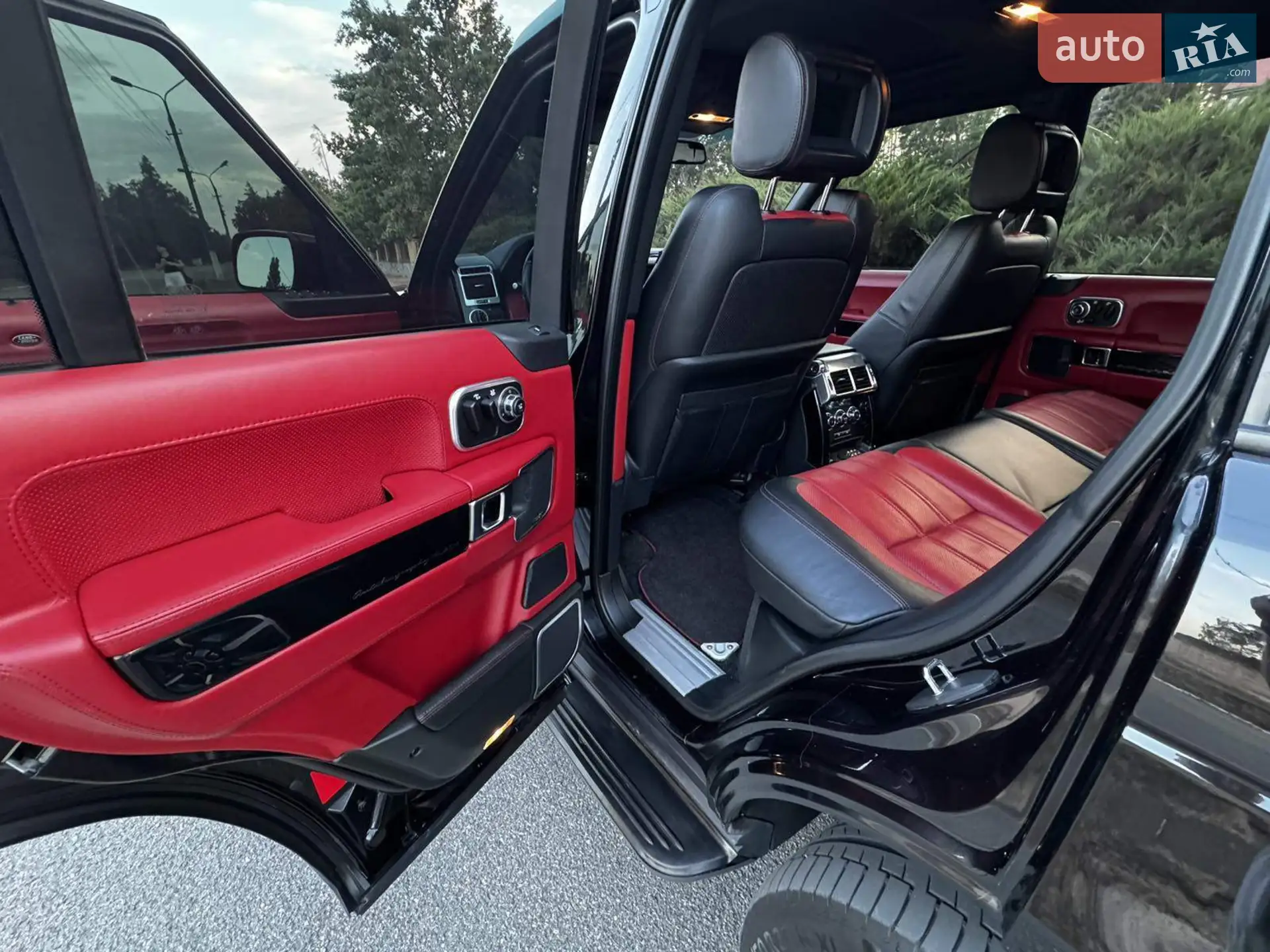 2011 Land Rover Range Rover - мініатюра 10