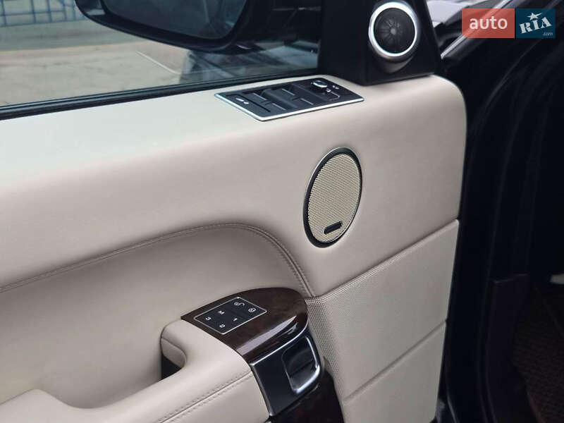 Внедорожник / Кроссовер Land Rover Range Rover 2017 в Киеве