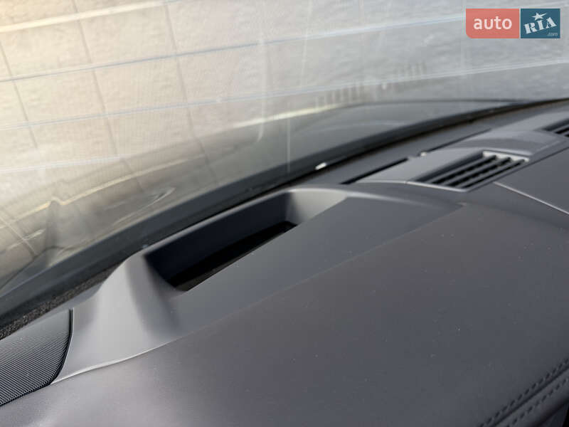 Позашляховик / Кросовер Land Rover Range Rover 2025 в Києві фото 26 Позашляховик / Кросовер Land Rover Range Rover 2025 в Києві