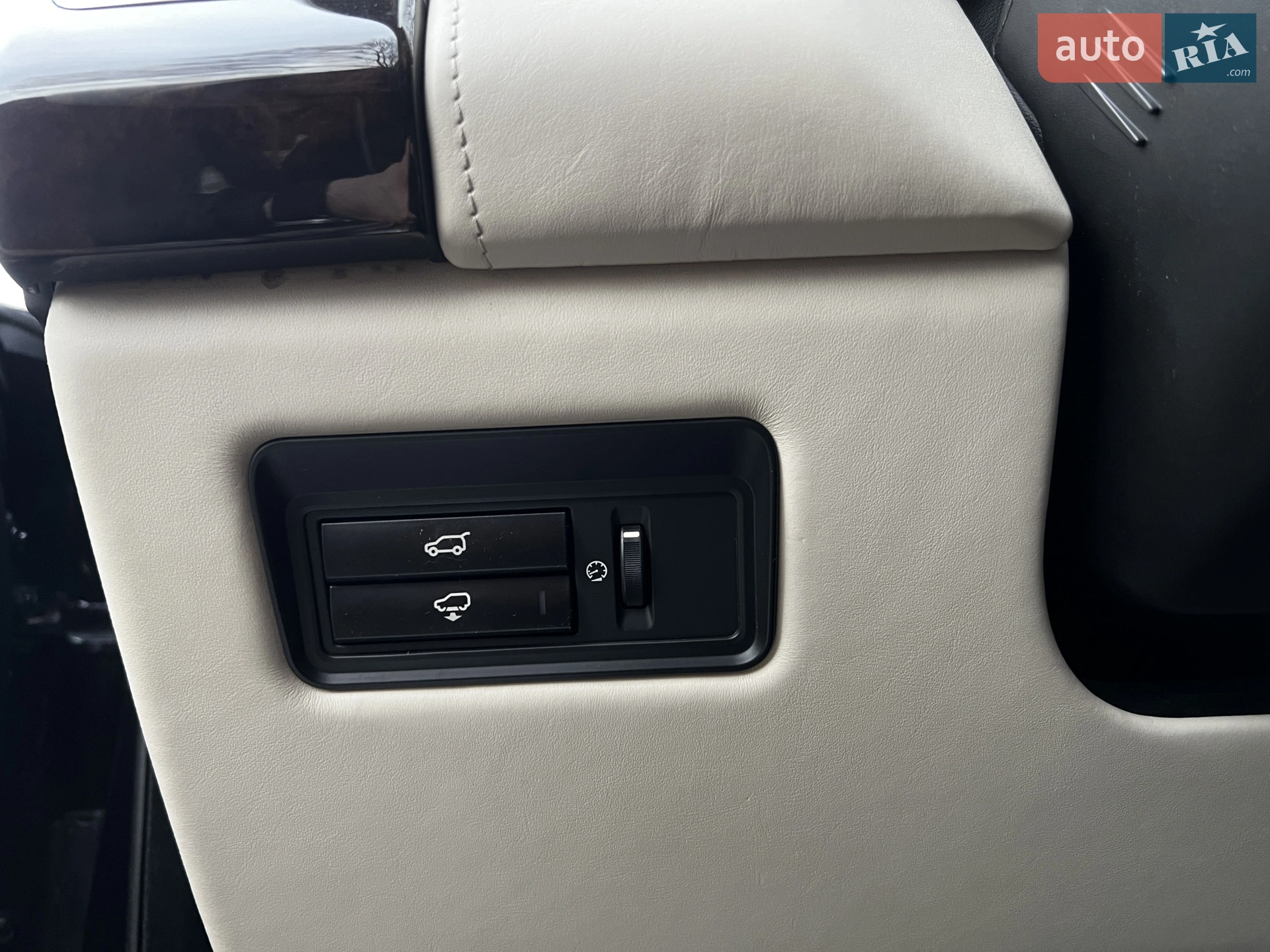 2014 Land Rover Range Rover - мініатюра 15