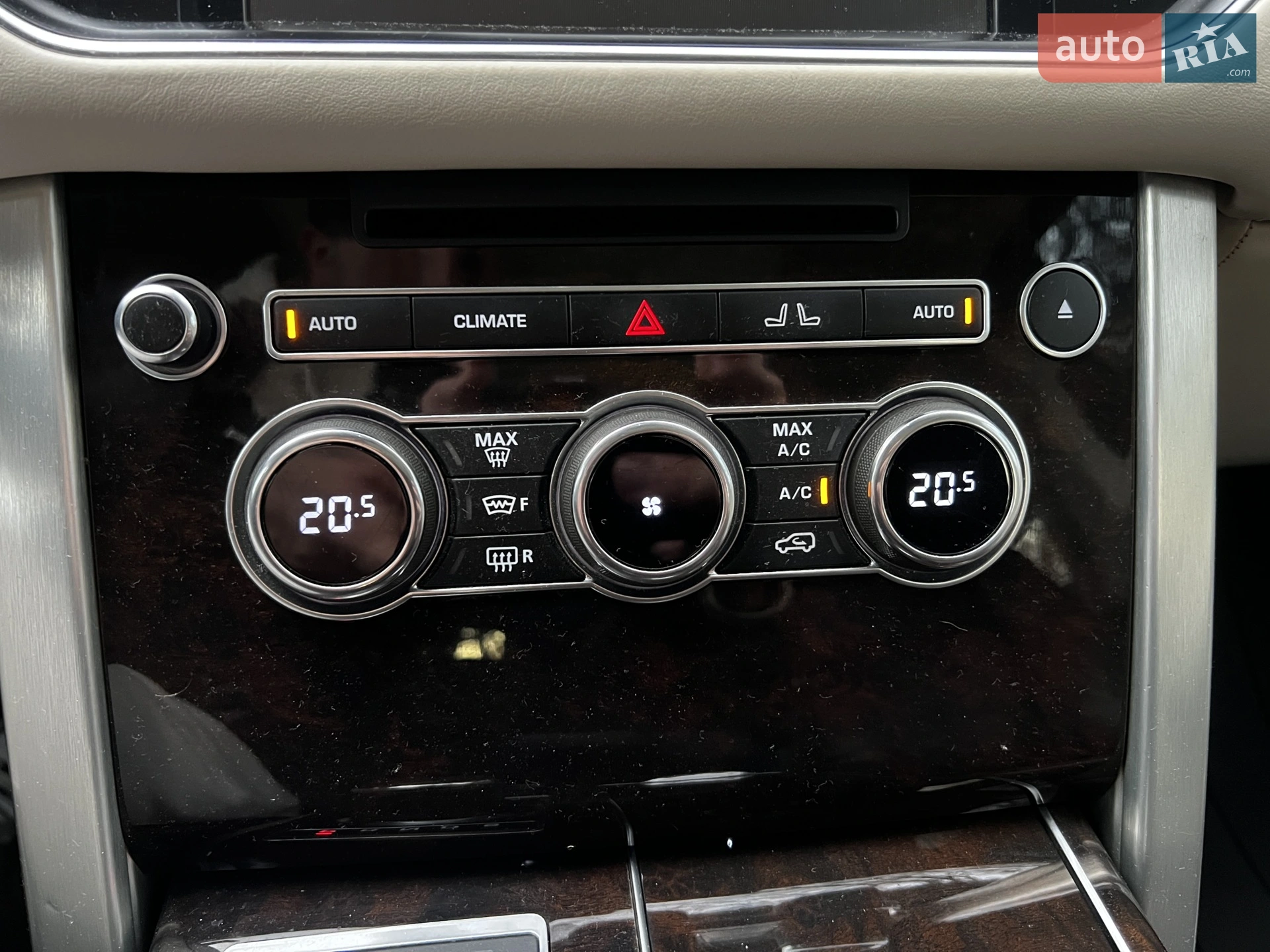 2014 Land Rover Range Rover - мініатюра 48