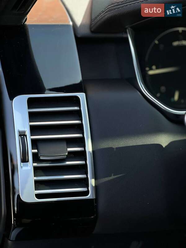 Внедорожник / Кроссовер Land Rover Range Rover 2016 в Киеве