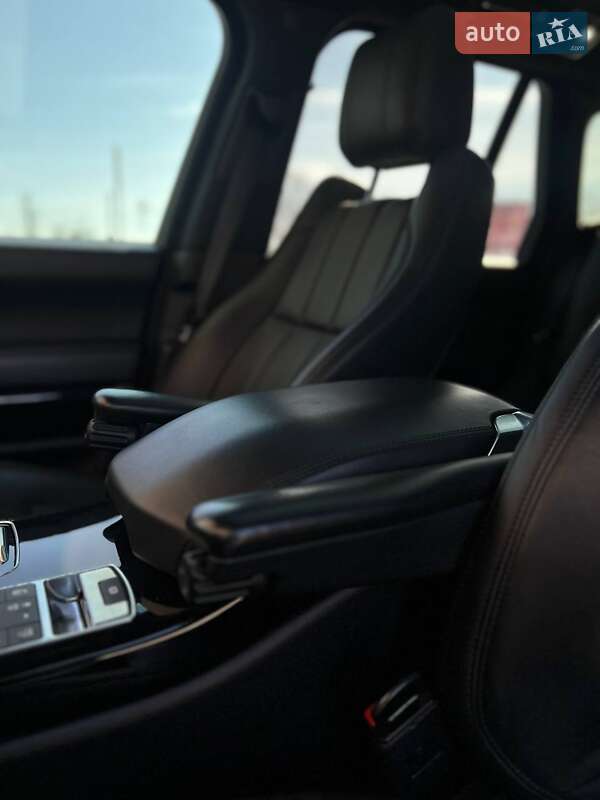 Внедорожник / Кроссовер Land Rover Range Rover 2016 в Киеве