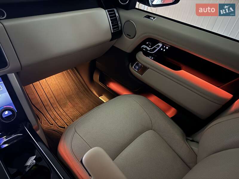 Внедорожник / Кроссовер Land Rover Range Rover 2018 в Тернополе