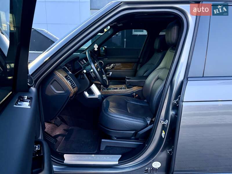 Внедорожник / Кроссовер Land Rover Range Rover 2019 в Одессе фото 58 Внедорожник / Кроссовер Land Rover Range Rover 2019 в Одессе