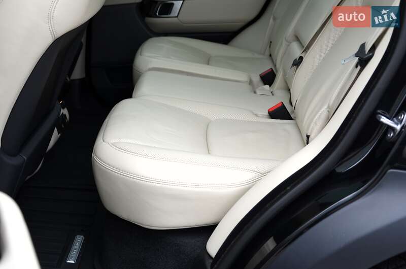 Позашляховик / Кросовер Land Rover Range Rover 2020 в Києві фото 37 Позашляховик / Кросовер Land Rover Range Rover 2020 в Києві