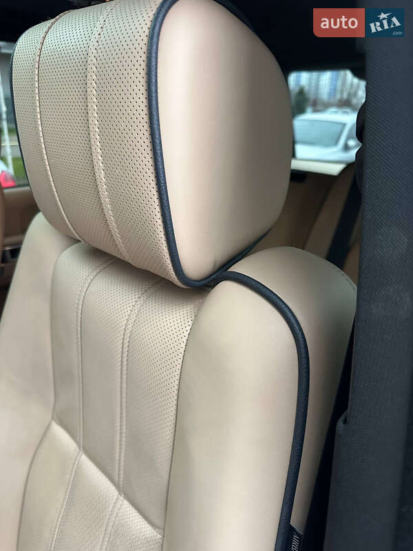 Позашляховик / Кросовер Land Rover Range Rover 2010 в Києві