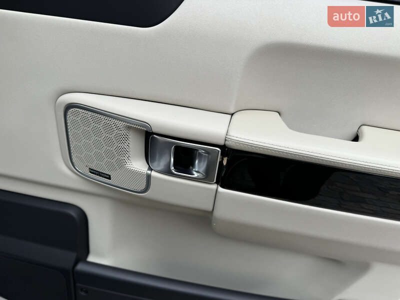 Позашляховик / Кросовер Land Rover Range Rover 2010 в Харкові