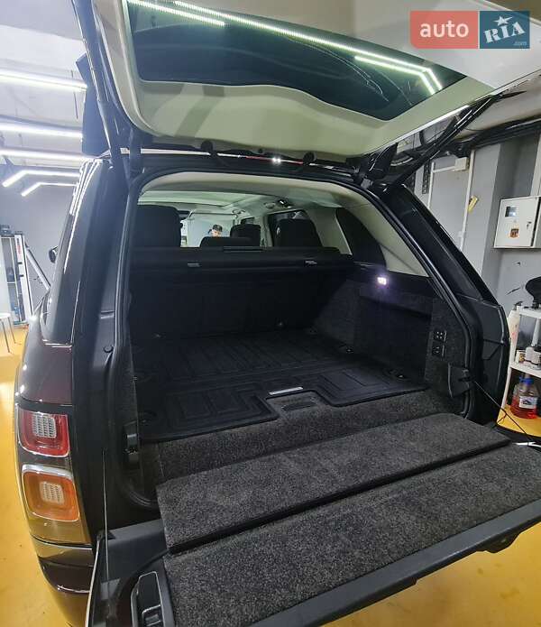Внедорожник / Кроссовер Land Rover Range Rover 2020 в Киеве фото 17 Внедорожник / Кроссовер Land Rover Range Rover 2020 в Киеве