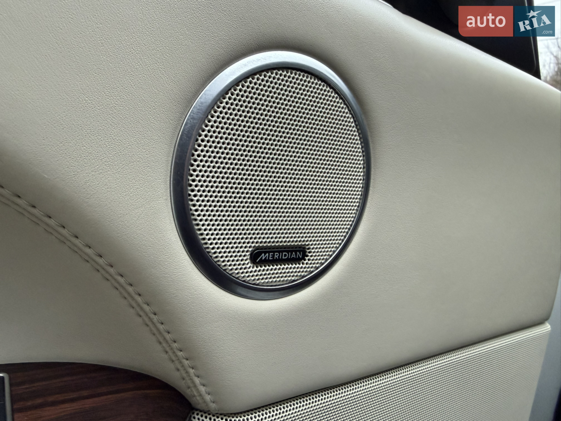 2016 Land Rover Range Rover - мініатюра 22