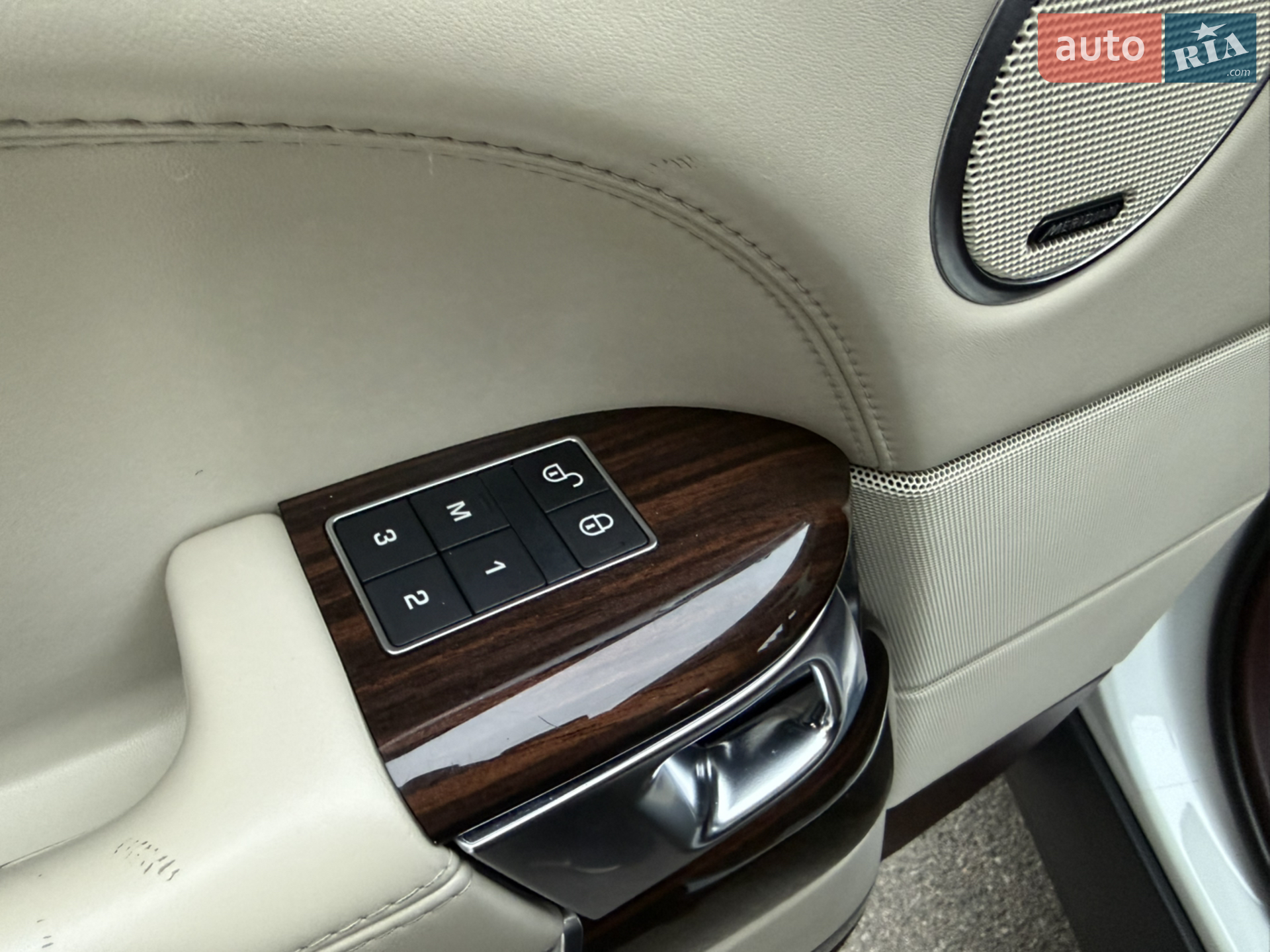 2016 Land Rover Range Rover - мініатюра 34