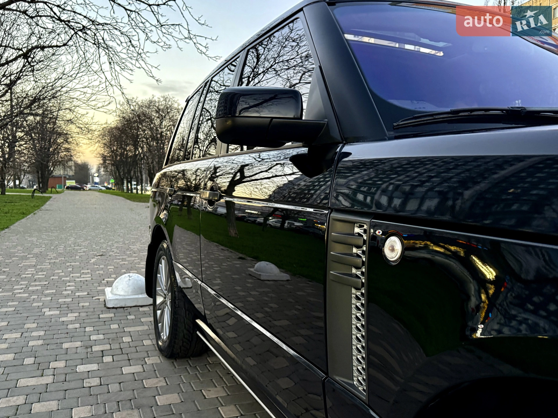 2011 Land Rover Range Rover - мініатюра 20
