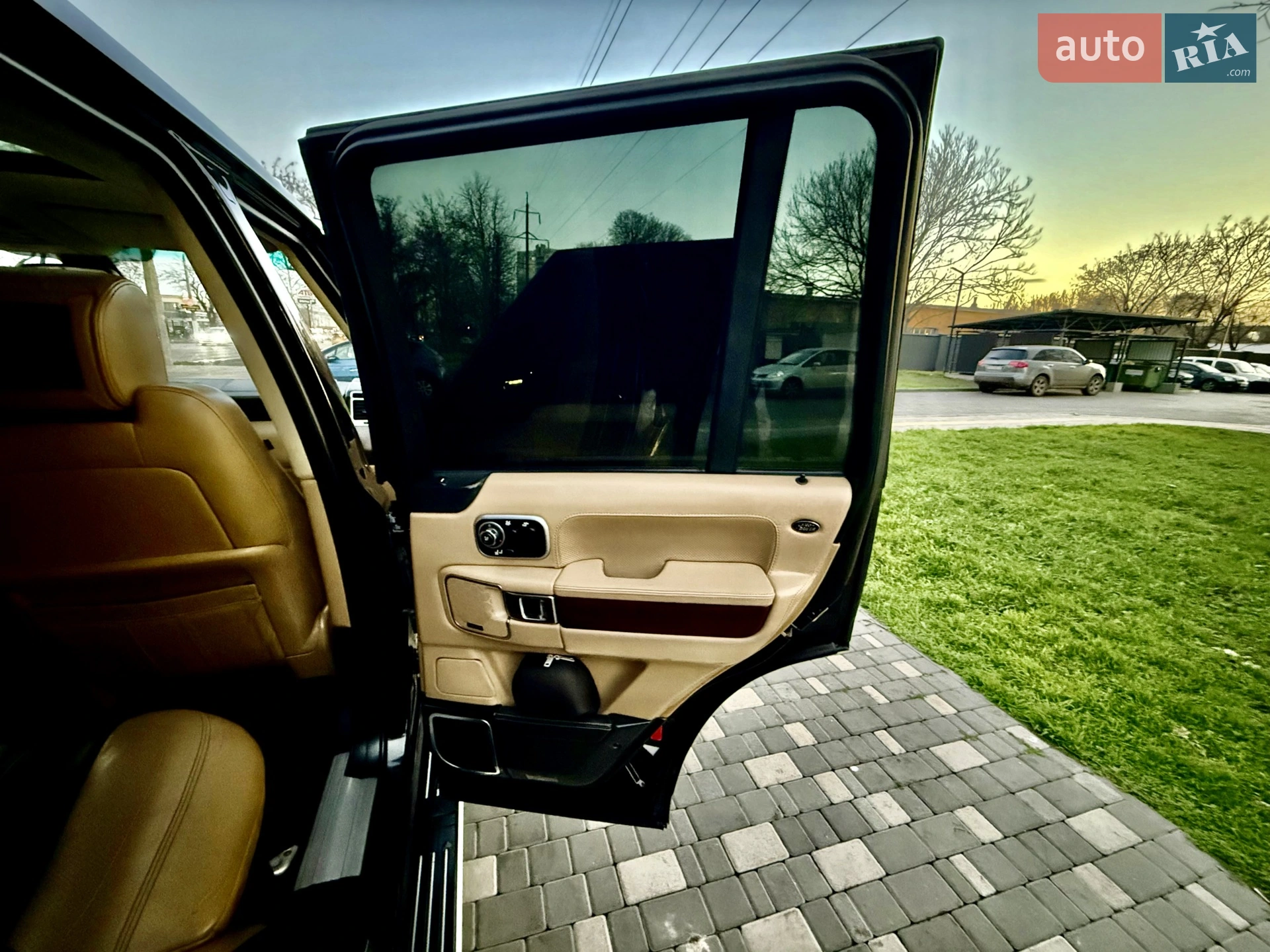 2011 Land Rover Range Rover - мініатюра 40