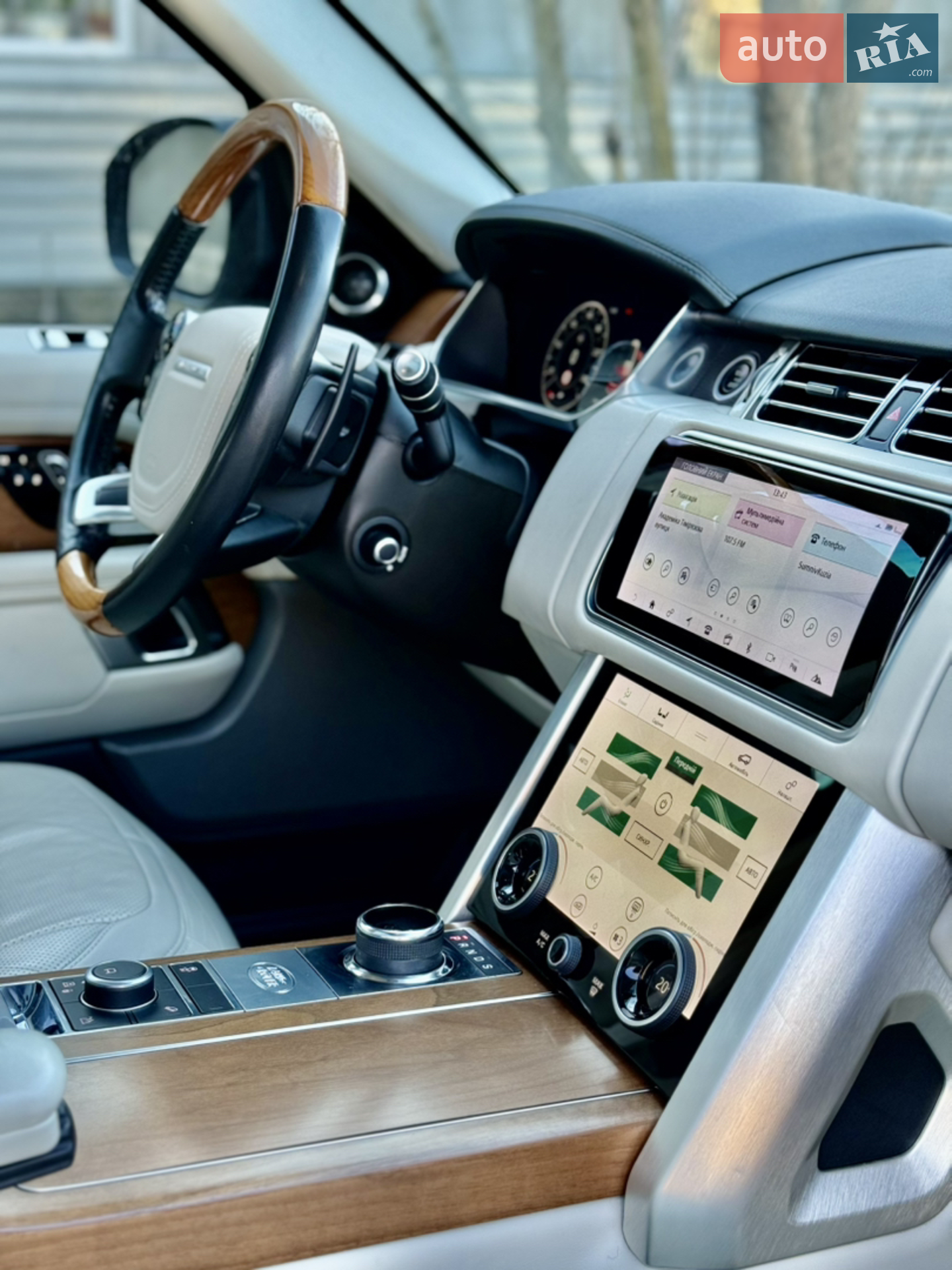 2018 Land Rover Range Rover - мініатюра 27