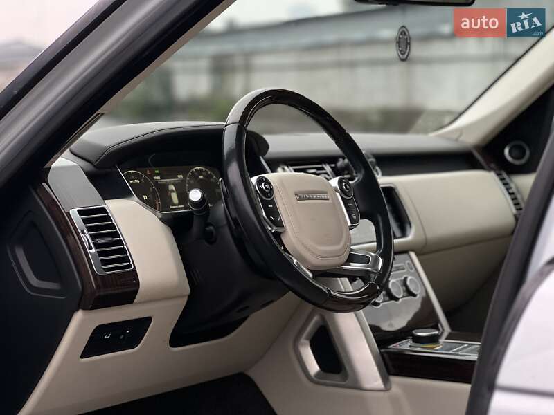 Внедорожник / Кроссовер Land Rover Range Rover 2015 в Киеве