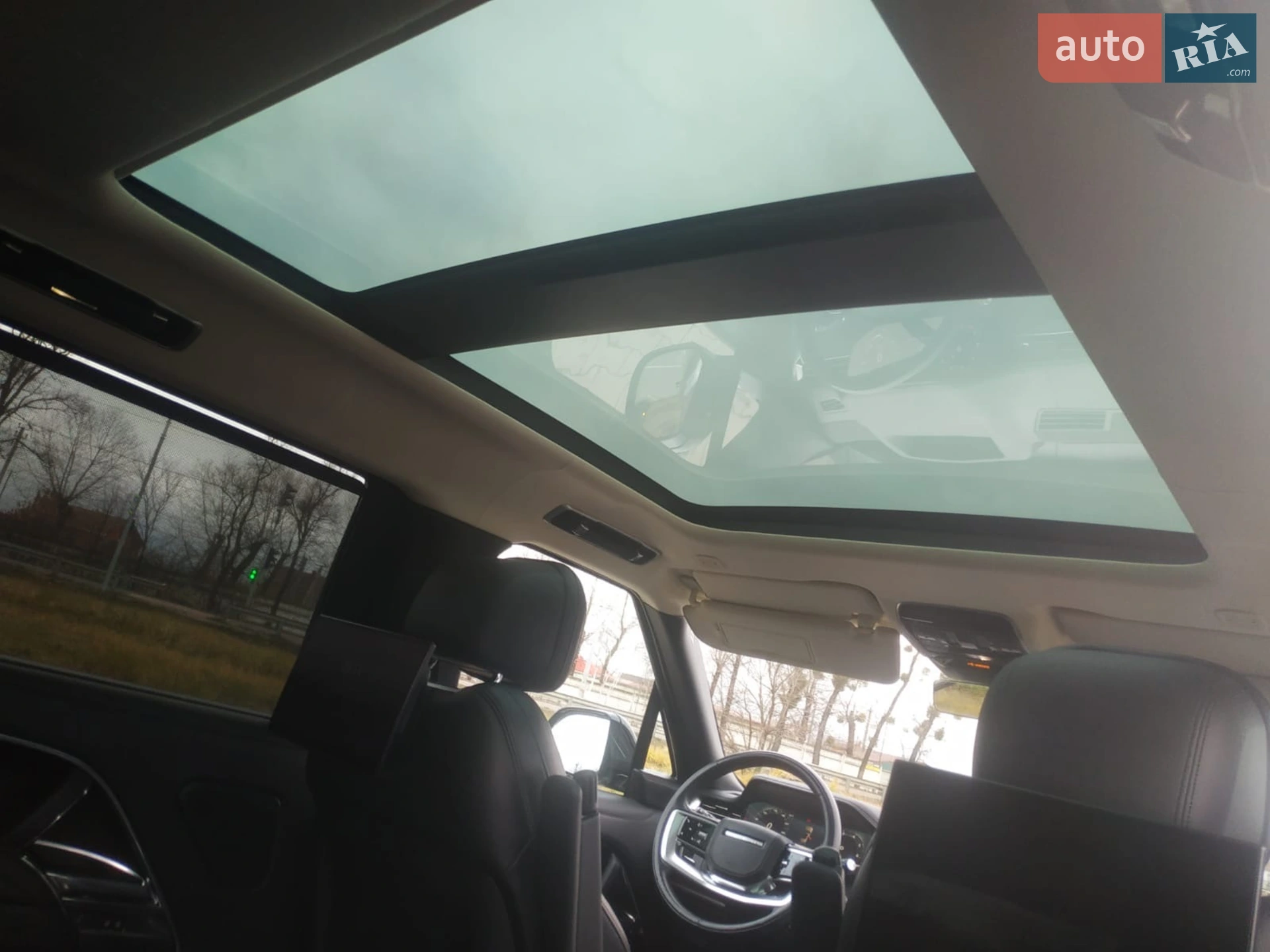 2023 Land Rover Range Rover - мініатюра 17