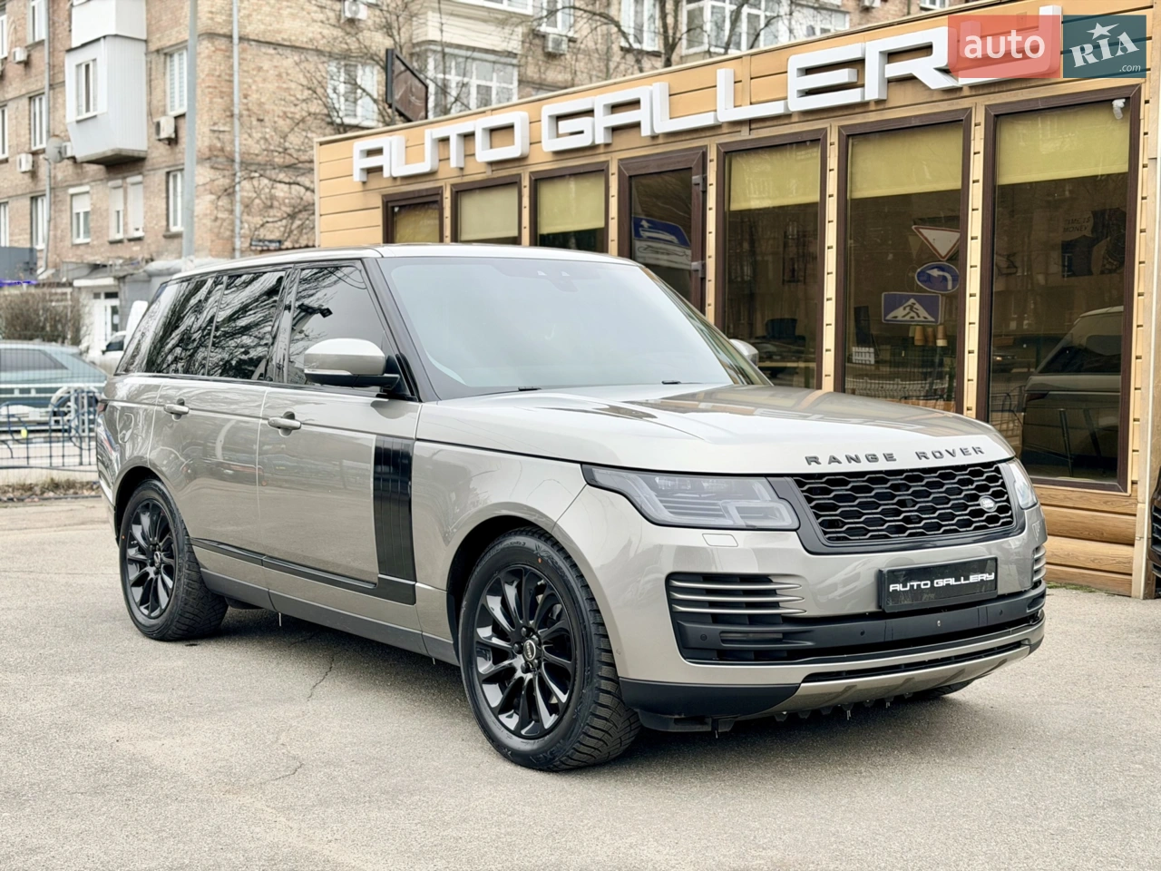 2019 Land Rover Range Rover - мініатюра 27
