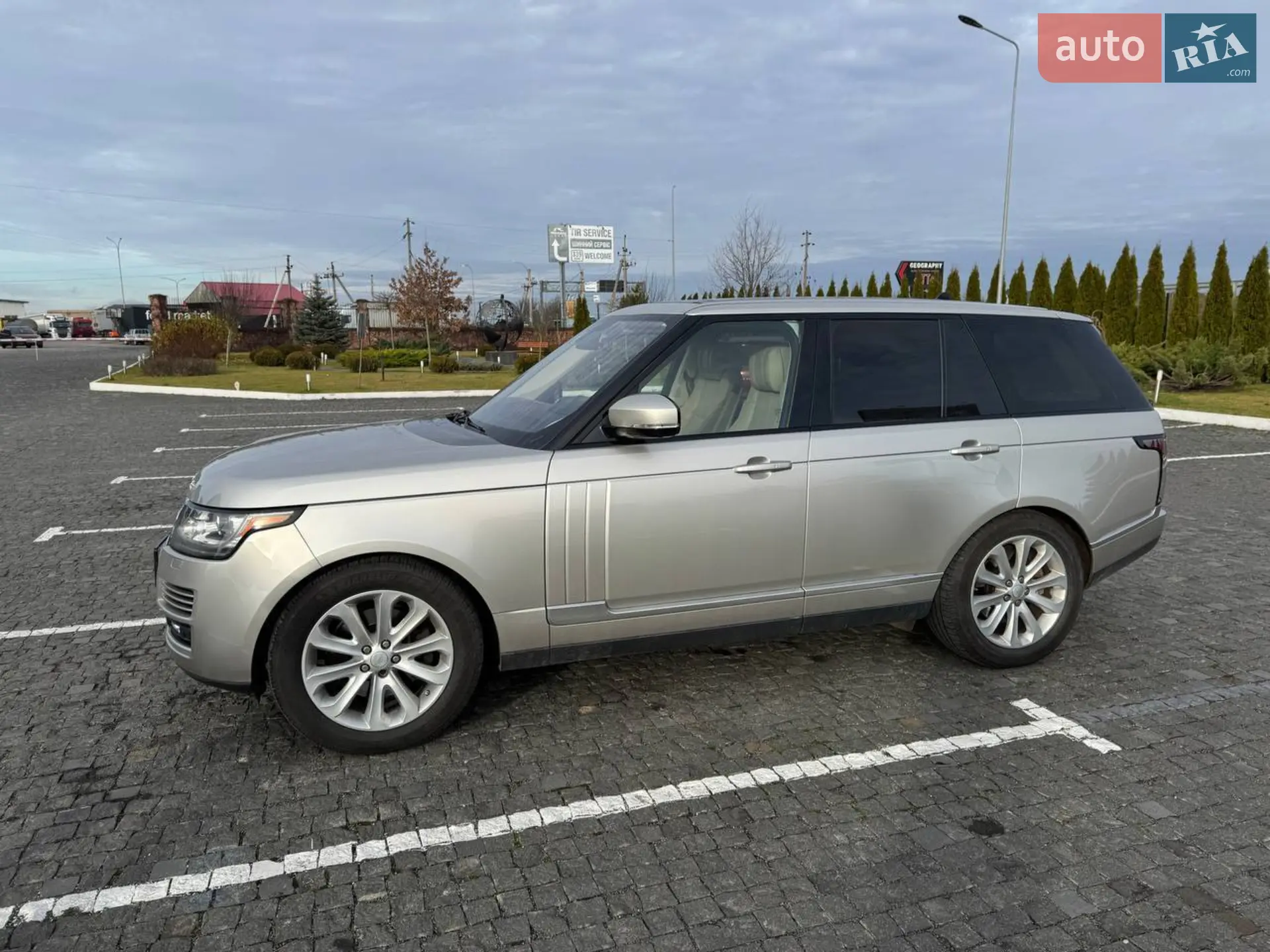 Land Rover Range Rover 2015 VIN SALGS2KF1GA270499 фото оголошення 3 з 23