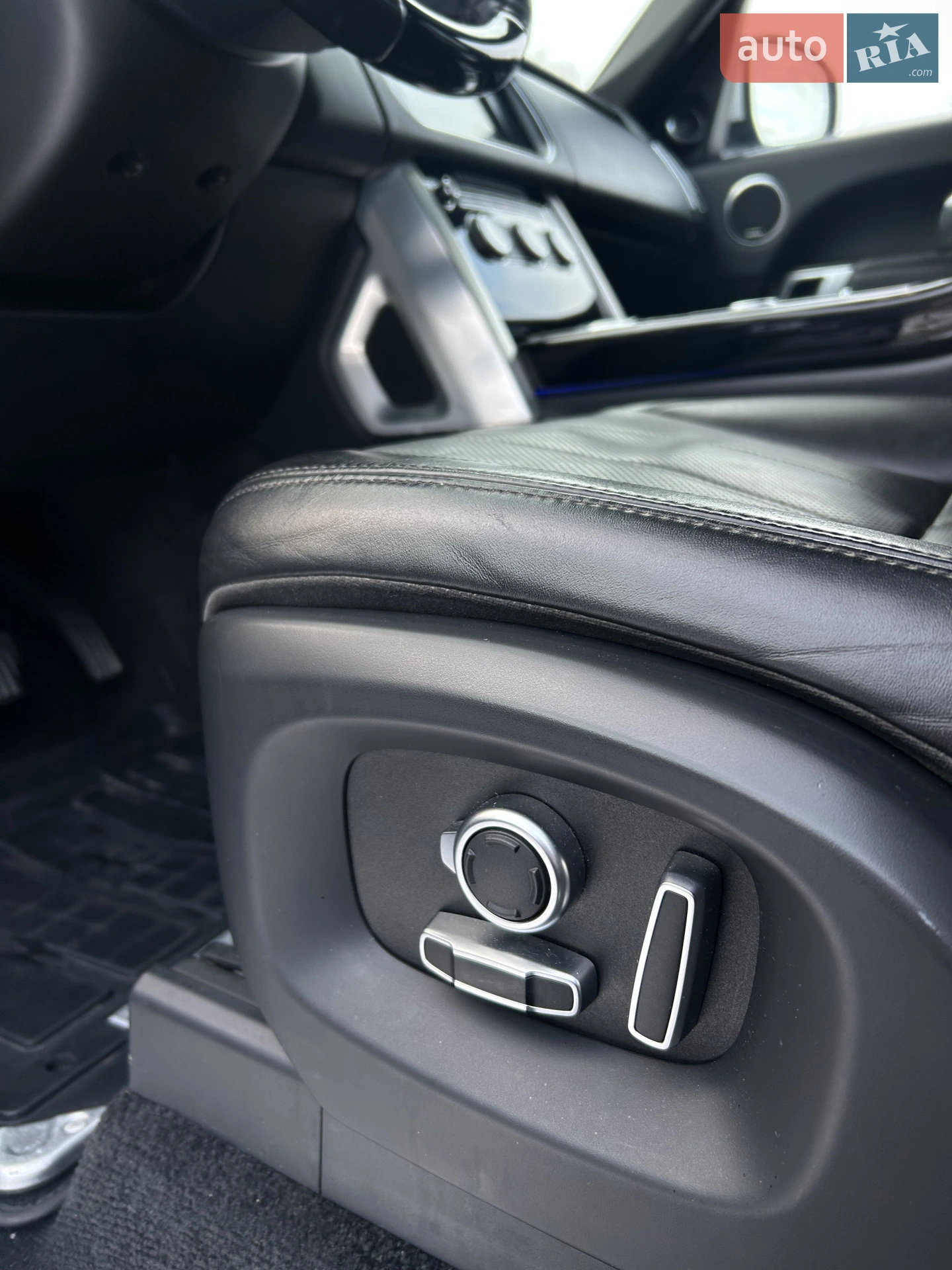 2016 Land Rover Range Rover - мініатюра 18