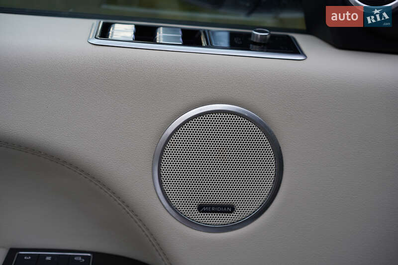 Внедорожник / Кроссовер Land Rover Range Rover 2016 в Киеве