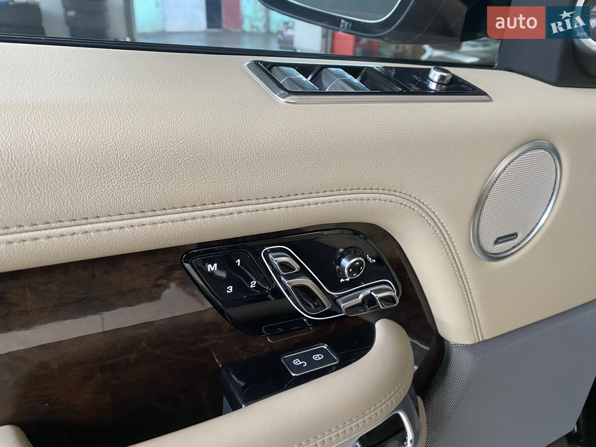2018 Land Rover Range Rover - мініатюра 44