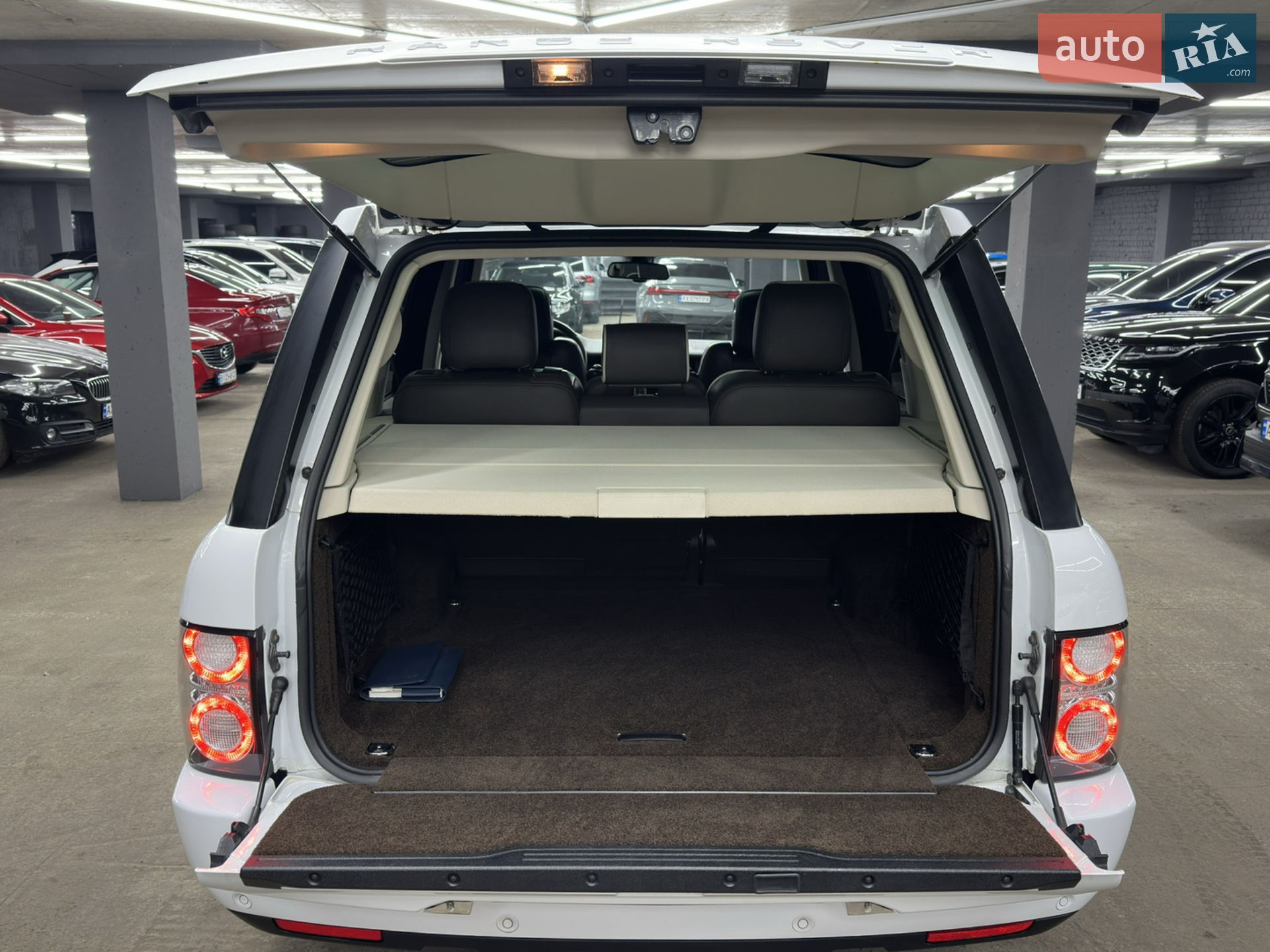 2012 Land Rover Range Rover - мініатюра 21