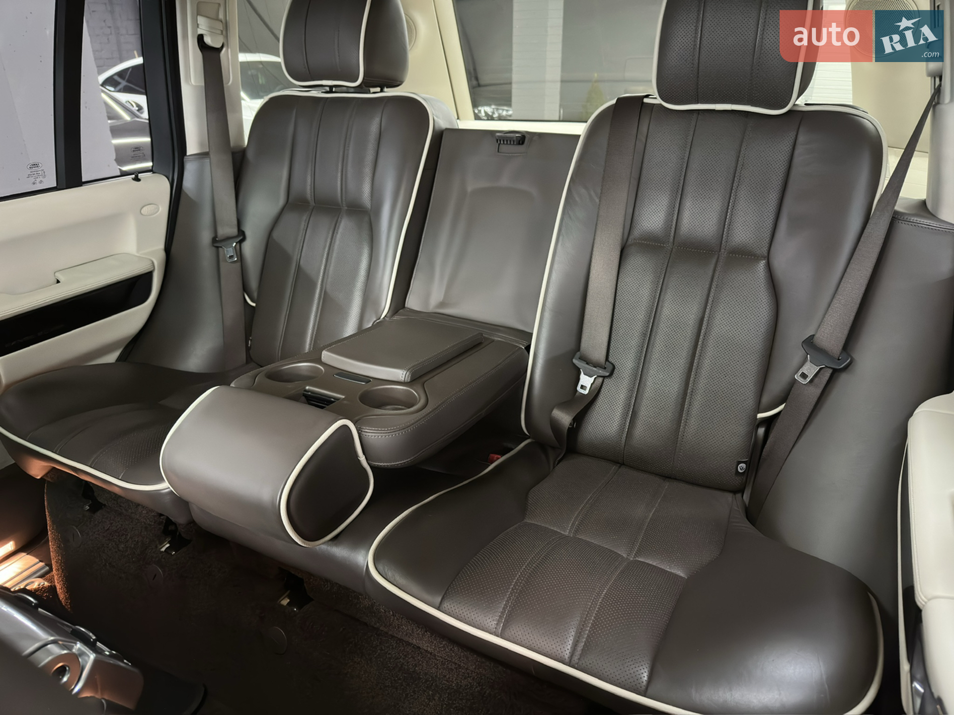 2012 Land Rover Range Rover - мініатюра 31