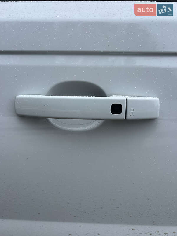 Внедорожник / Кроссовер Land Rover Range Rover 2012 в Верховине фото 18 Внедорожник / Кроссовер Land Rover Range Rover 2012 в Верховине