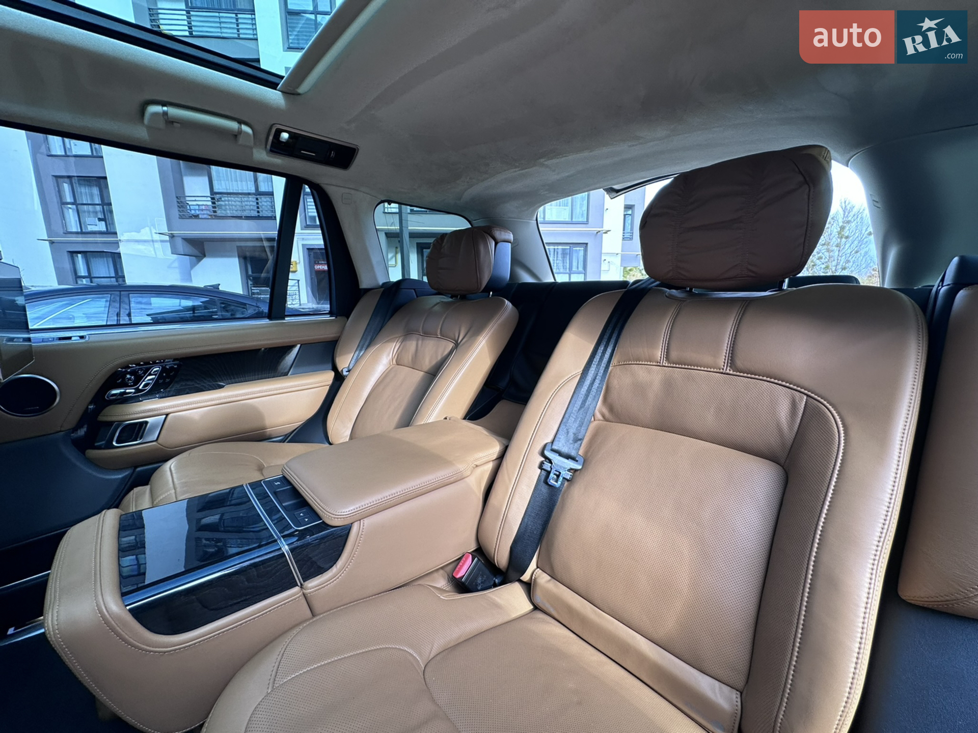 2018 Land Rover Range Rover - мініатюра 23