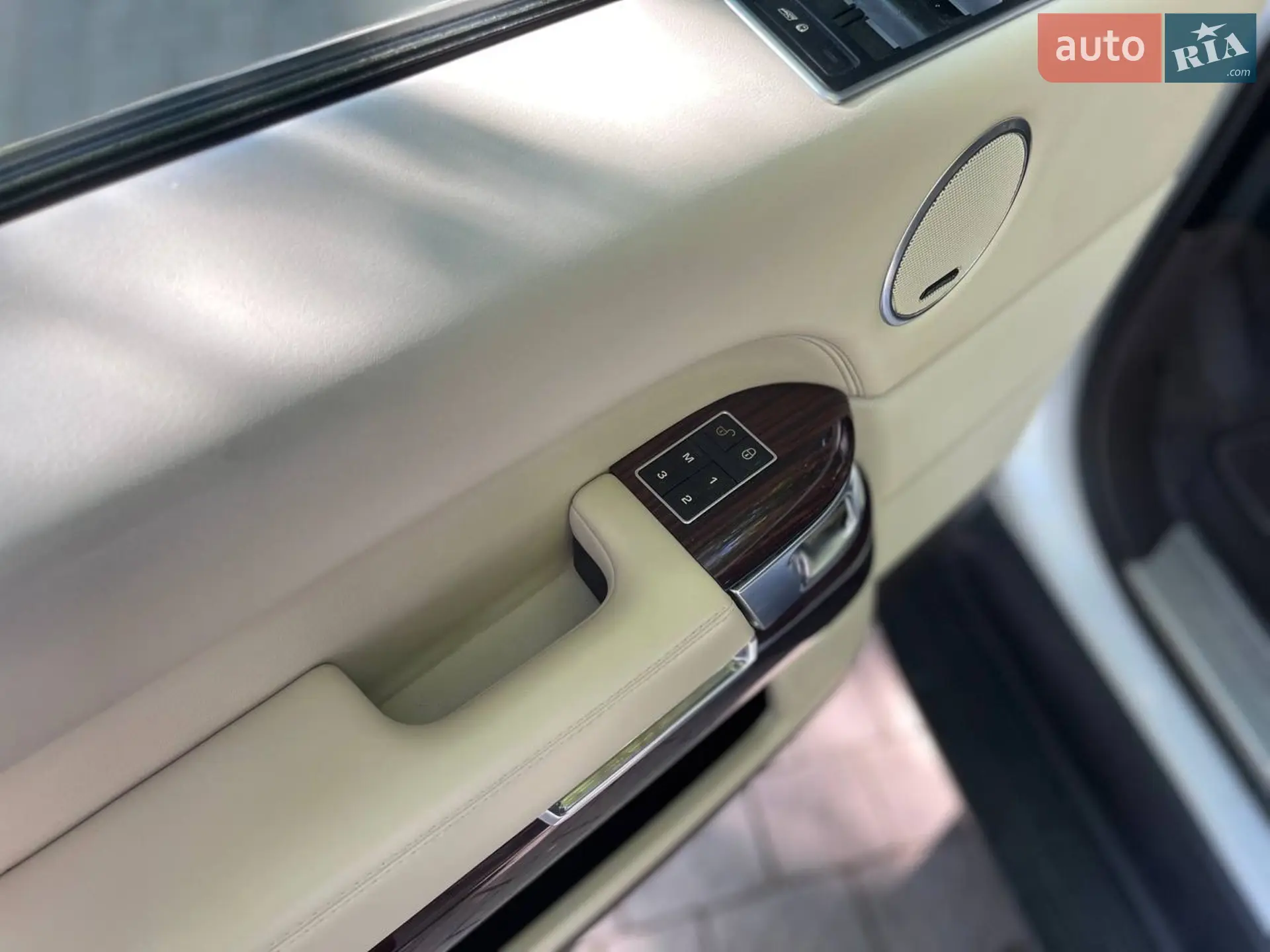 2015 Land Rover Range Rover - мініатюра 8