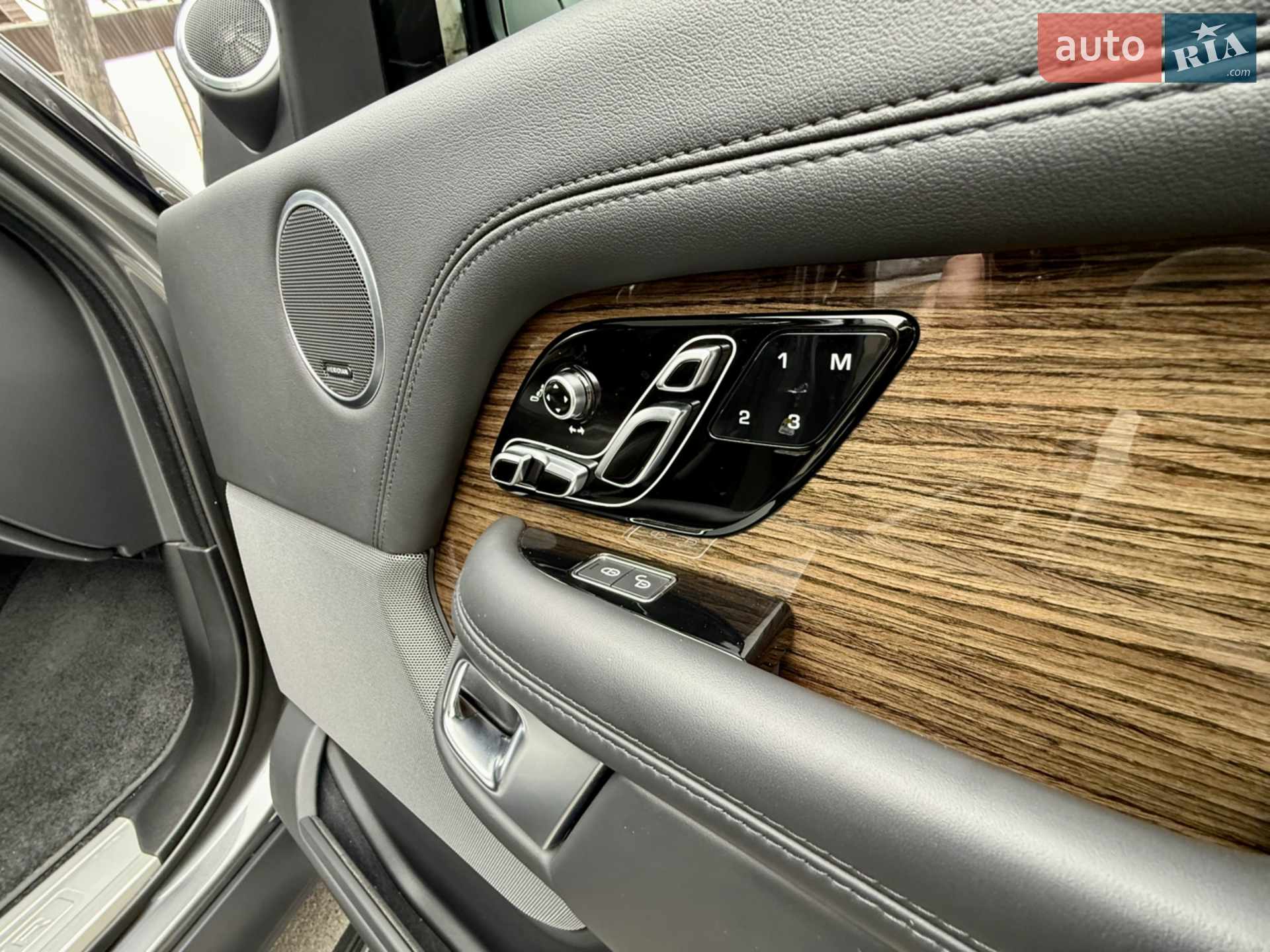 2019 Land Rover Range Rover - мініатюра 109