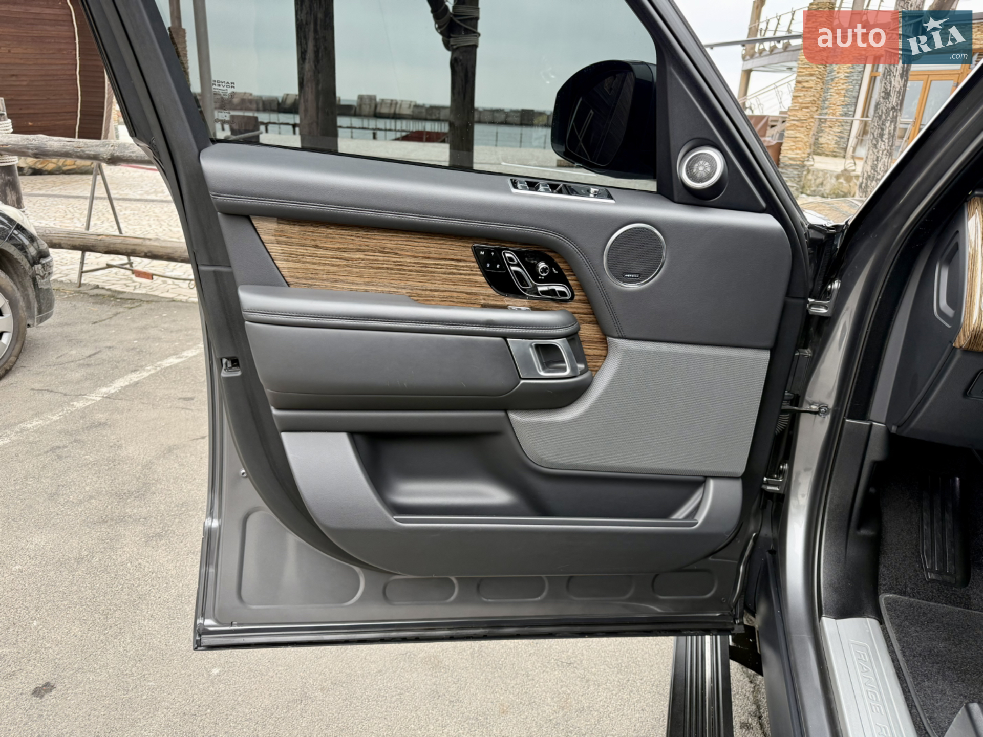 2019 Land Rover Range Rover - мініатюра 124