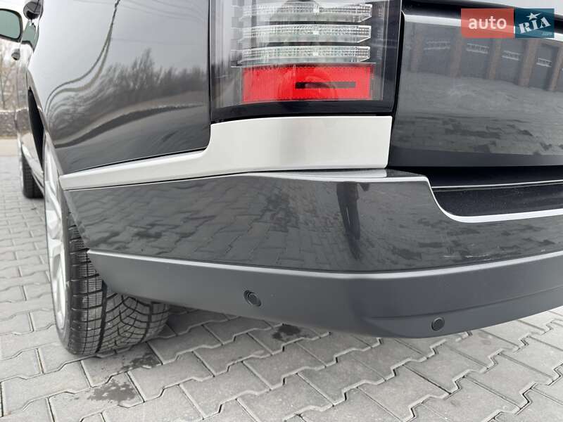 Внедорожник / Кроссовер Land Rover Range Rover 2016 в Черновцах