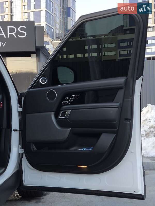 Внедорожник / Кроссовер Land Rover Range Rover 2018 в Киеве фото 42 Внедорожник / Кроссовер Land Rover Range Rover 2018 в Киеве