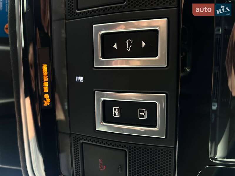 Внедорожник / Кроссовер Land Rover Range Rover 2016 в Киеве фото 46 Внедорожник / Кроссовер Land Rover Range Rover 2016 в Киеве