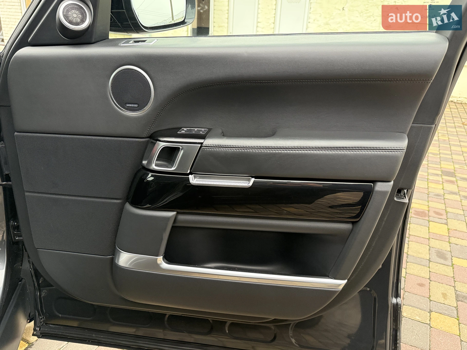2017 Land Rover Range Rover - мініатюра 8